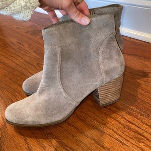 Sole Society taupe suede booties